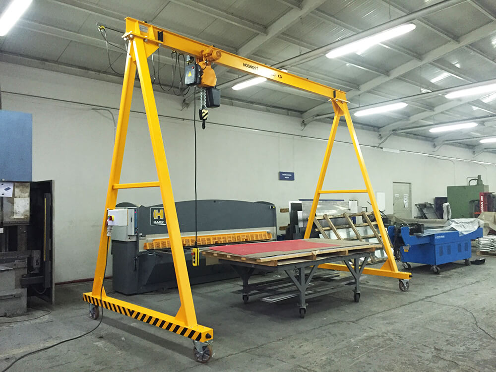 Light gantry crane